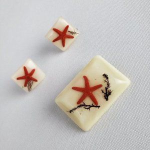 VINTAGE Red Starfish Coral Brooch &Screw Back Earrings Set